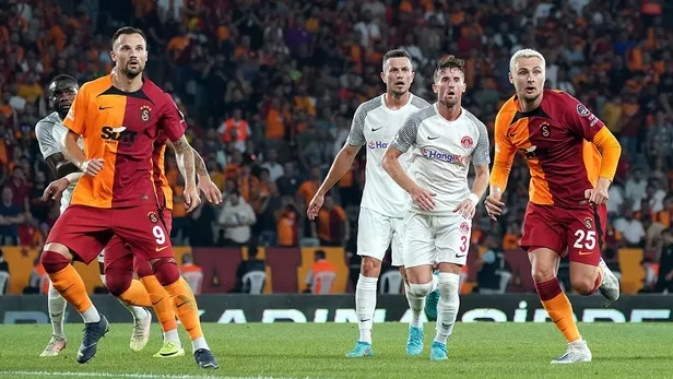 galatasaray-umraniyespor-maci-canli-izle-galatasaray-umraniyespor-maci-sifresiz-kesintisiz-tek-parca-full-hd-c-1675268977360.jpg GALATASARAY - ÜMRANİYESPOR 3-2 (ÖZET)-5