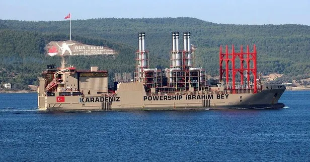 Yüzen enerji gemisi ’Karadeniz Powership İbrahim Bey’ Çanakkale Boğazı’ndan geçti