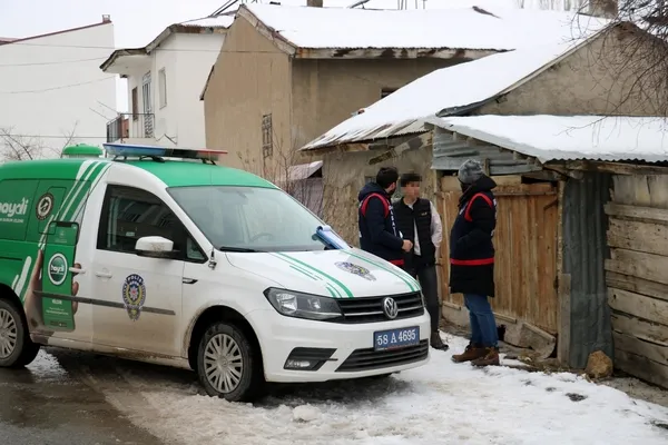 safkan-kangal-kopeginin-merkezi-sivasta-pitbull-ile-sokaga-cikan-genc-adama-yaklasik-14-bin-982-tl-para-cezasi-kesildi-1641296333968.jpg Safkan Kangal köpeğinin merkezi Sivas'ta pitbull ile sokağa çıkan genç adama yaklaşık 14 bin 982 TL para cezası kesildi-3