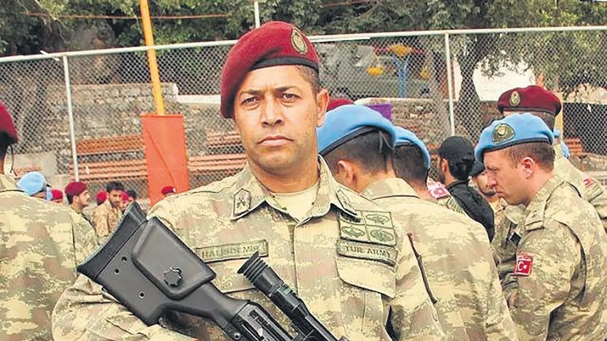 Darbecilere geçit vermedi milletin kahramanı oldu! Ömer Halisdemir'in kabri ziyaretçi akınına uğruyor