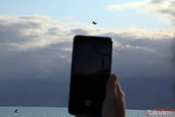 Antalya'nın fethi törenlerinde SOLOTÜRK'ten nefes kesen gösteri - 14