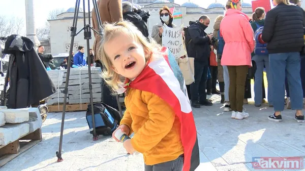 SON DAKİKA: Rusya Ukrayna savaşında son durum! Türkiye'deki Ukraynalılar Rusya'yı protesto etmek için meydanlara akın etti - 38