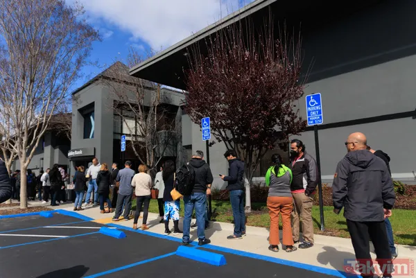 ABD'de bankalar iflas etti kuyruklar 2001 Türkiye tablosunu hatırlattı - 6