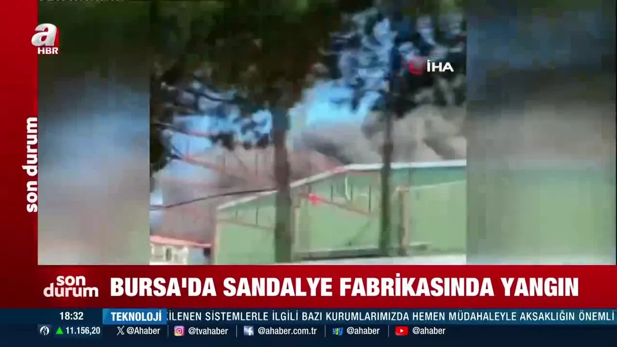 Bursa'da sandalye fabrikasında yangın