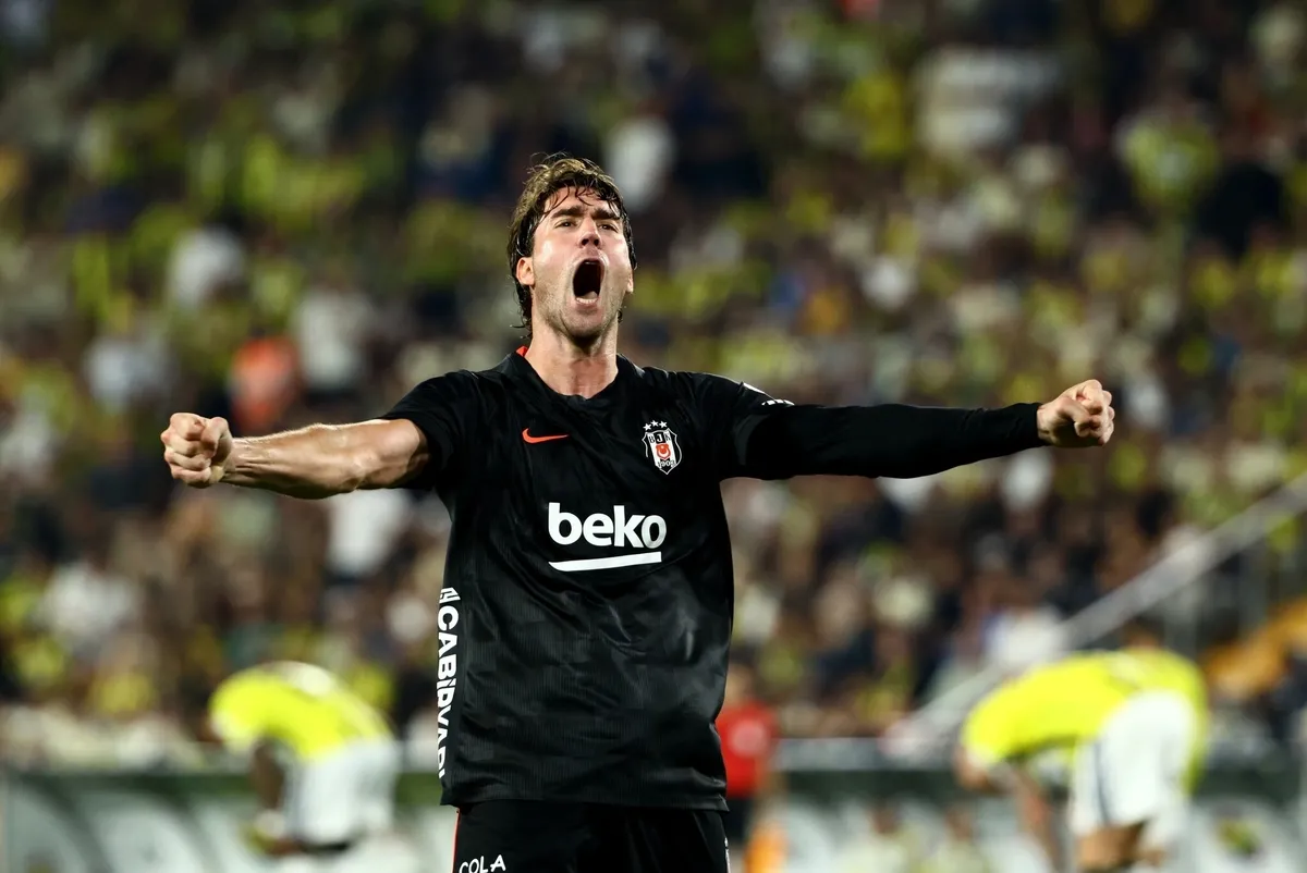 besiktas-derbide-govde-gosterisi-yapti-fatura-ismail-kartala-kesildi-1788669531592.jpeg Beşiktaş'tan gövde gösterisi! Spor yazarları Italiano'yu övdü İsmail Kartal'ı eleştirdi: Meler'e 'Skriniar-Vlahovic' tepkisi-5
