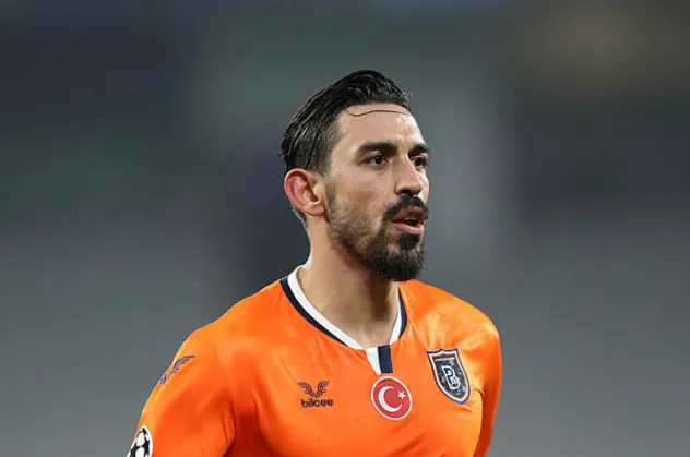 Fenerbahçe, Medipol Başakşehir'in milli futbolcusu İrfan Can Kahveci'yi kadrosuna kattı