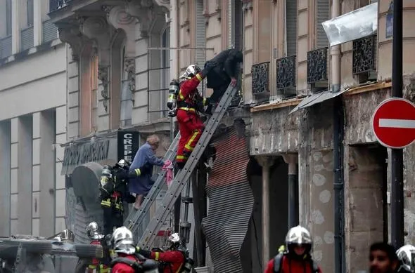 Son dakika... Fransa'nın başkenti Paris'te patlama-5