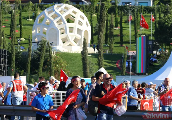 Milyonlar 15 Temmuz Şehitler Köprüsü'ne akın etti - 19