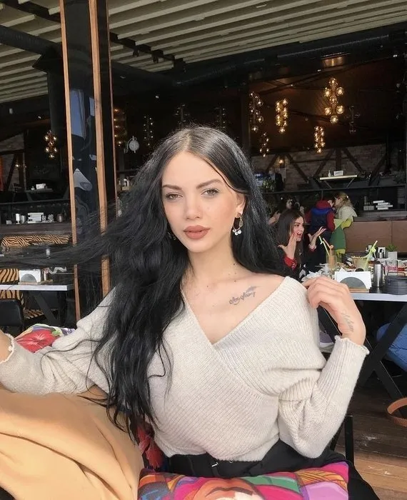 son-dakika-tiktok-fenomeni-dilan-koc-oldurulmek-ve-tecavuzle-tehdit-edilmisti-3-kisi-gozaltina-alindi-1618061300192.jpg SON DAKİKA: TikTok fenomeni Dilan Koç'u tecavüz ve ölümle tehdit eden 3 kişi gözaltına alındı-7