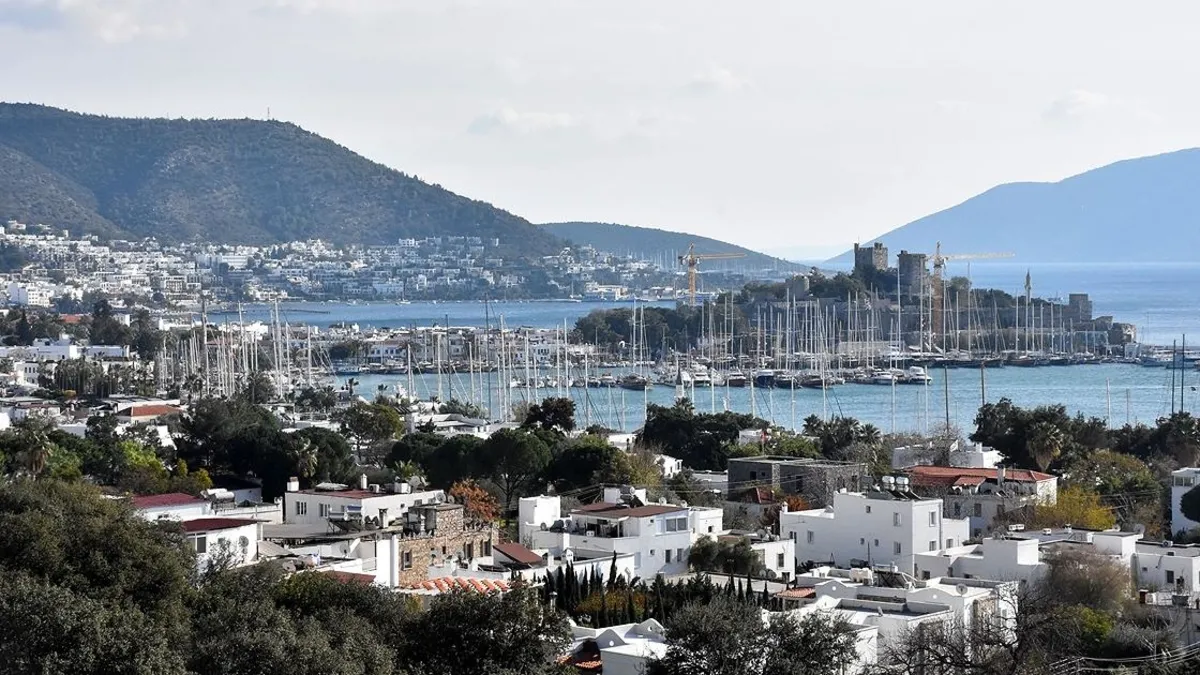 Turizm sezonu açıldı Bodrum'da fiyatlar katlandı! Bir otelcinin itirafı gündemi salladı: 20 katı da olsa boş kalmaz!