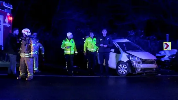 sariyer-bahcekoyde-feci-kaza-1-agir-3-kisi-yaralandi-1640652923187.jpeg Sarıyer Bahçeköy'de feci kaza! Acı haber geldi-2