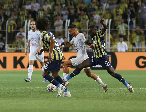 Fenerbahçe'de Willian Arao’dan Kante performansı!-4