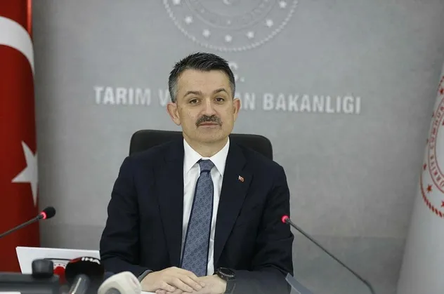 Tarım ve Orman Bakanı Bekir Pakdemirli elektrikli traktör için tarih verdi