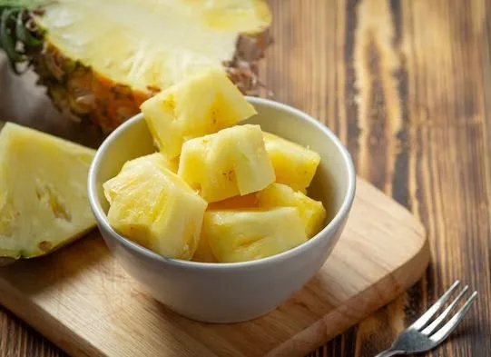 haftada-05-cm-kadar-sac-uzatan-5-mucizevi-meyve-aciklandi-1738614947075.jpg Haftada 0.5 cm kadar saç uzatan mucizevi meyve-5