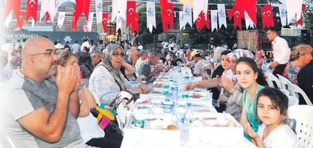 Selimiye’de iftar vakti