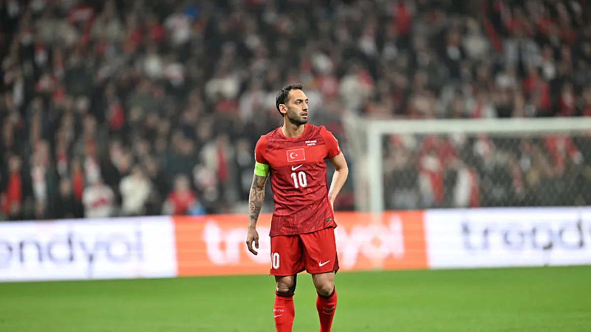 Galatasaray'a transferde ters köşe! Hakan Çalhanoğlu kararını verdi