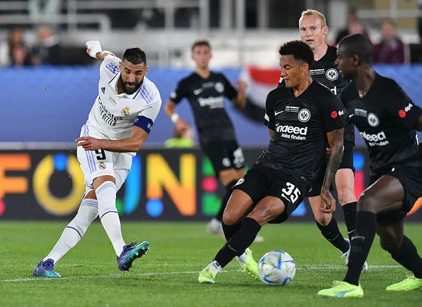 uefa-super-kupa-sahibini-buluyor-real-madrid-eintracht-frankfurt-maci-canli-anlatim-1660162592470.jpg UEFA Süper Kupa sahibini buldu! Real Madrid 2 - 0 Eintracht Frankfurt maç sonucu-4