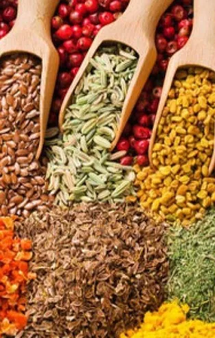 Baharatlı yeme basuru davet etme