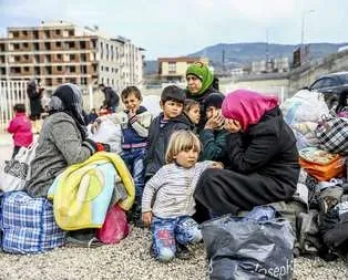 3 bin 648 Türkmen sınırı geçti