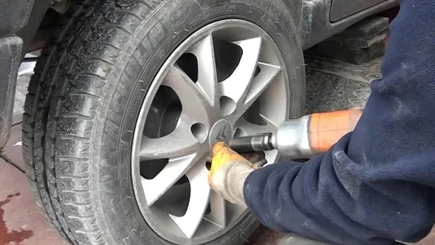 Kış lastiği kuralına uymayan sürücülere 625 lira ceza! Uygulama 1 Aralık' ta başlıyor-2