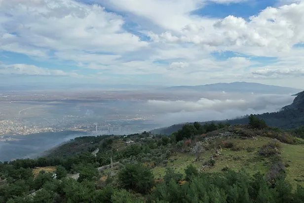 1608098424553.jpg Manisa'daki Spil Dağı'nda sis güzelliği-2