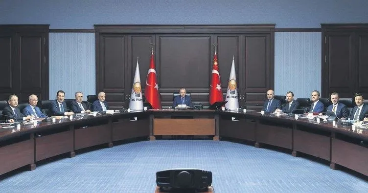 AK Parti’de kritik MKYK başladı