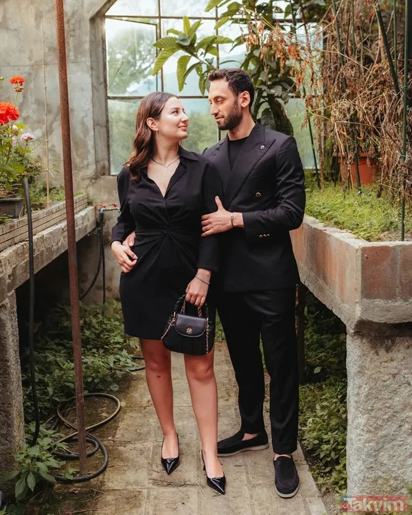 Hakan'ın Kariyeri Dev Kulüplere Uzansa Da Kalbi Hep Sinem'de Kaldı. Çift, 2017 Yılının Mayıs Ayında Almanya'da Attıkları İmzayı, Peri Masallarını Aratmayan...