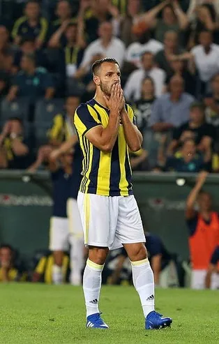 Fenerbahçe'de Soldado'nun bileti hazır