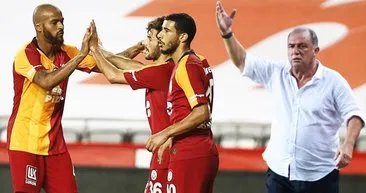 Fenerbahceli Emre Belozoglu Nun Transfer Oldugu Takimi Duyanlar Sasti Kaldi Galatasaray Formasini Operken Galeri Takvim