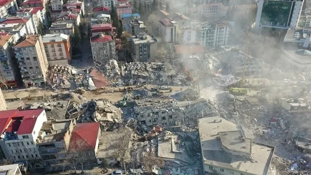 depreme-yardim-eden-ulkeler-listesi-2023-hangi-ulke-ne-yardim-gonderiyor-dunyadan-turkiyeye-buyuk-destek-1676196017157.jpeg Depreme yardım eden ülkeler listesi 2023! Dünyadan Türkiye'ye büyük destek! Hangi ülke, ne yardım gönderiyor?-15