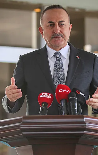 Dışişleri Bakanı Mevlüt Çavuşoğlu'ndan Almanya'da camiye yapılan çirkin harekete sert tepki!