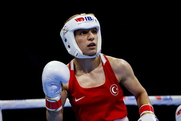 milli-boksor-ayse-cagirir-dunya-kadinlar-boks-sampiyonasinda-altin-madalya-kazandi-1652974201569.jpeg Son dakika: Milli boksör Ayşe Çağırır, Dünya Kadınlar Boks Şampiyonası'nda altın madalya kazandı-4