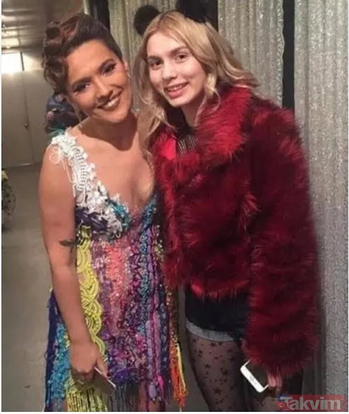 Ortalık karıştı! Demet Akalın canlı yayında Aleyna Tilki'ye seslendi! “Türkiye seni iç çamaşırlarıyla görmek istemiyor” - 15