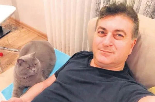 Azra Gülendam Haytaoğlu vahşice öldürüldü! Ailesi ve arkadaşları, cenaze töreninde gözyaşlarına boğuldu-5