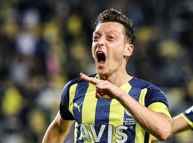 fenerbahce-berke-ozeri-koruma-altina-aldi-1637272967411.jpeg Fenerbahçe Berke Özer'i koruma altına aldı!-6