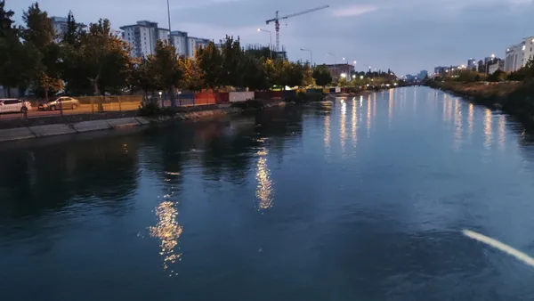 adanada-sulama-kanalina-dusen-yegenini-kurtarmak-isterken-kayboldu-1657398927620.jpg Adana'da sulama kanalına düşen yeğenini kurtarmak isterken kayboldu-3