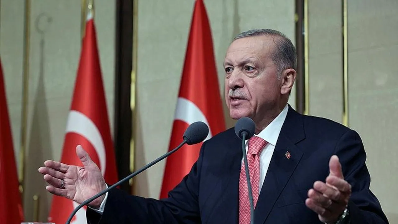 Başkan Erdoğan’dan şehir eşkıyalarına uyarı: Karşılarında devletimizin çelikten yumruğunu bulacaklar | Kolluk kuvvetleriyle iftar