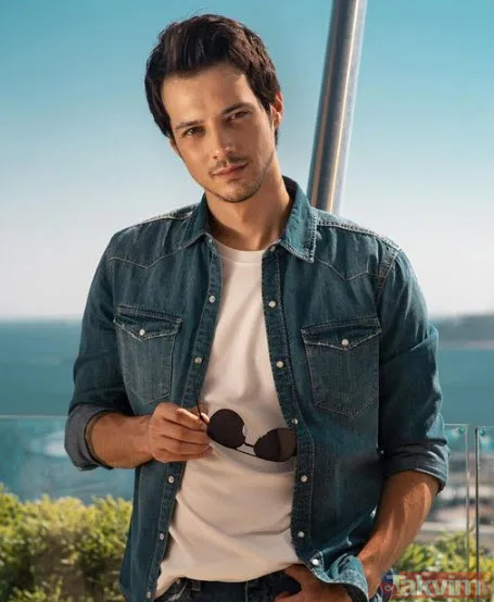 Deniz kum güneş sen ben! Çiçeği burnunda aşıklar Dilan Çiçek Deniz ile Mert Yazıcıoğlu tatil rotasını belirledi! Baş başa romantizm - 8