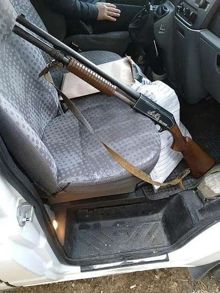 usak-merkezli-3-ilde-suc-cetesine-buyuk-baskin-17-supheli-goz-altina-alindi-1636484234881.jpeg Uşak merkezli 3 ilde, suç çetesine büyük baskın! 17 şüpheli göz altına alındı-4