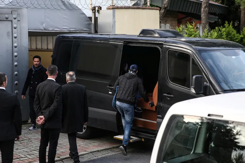 Suudi Arabistan Konsolosluğu önünde hareketli anlar! - 3