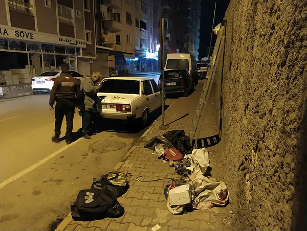 Adana'da ilginç olay! Bekçilere 'boyacıyım' dedi bakın ne çıktı!-3
