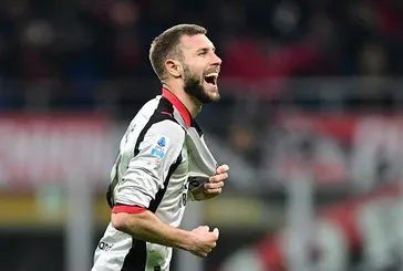 Galatasaray Strahinja Pavlovic transferi için yeniden harekete geçiyor