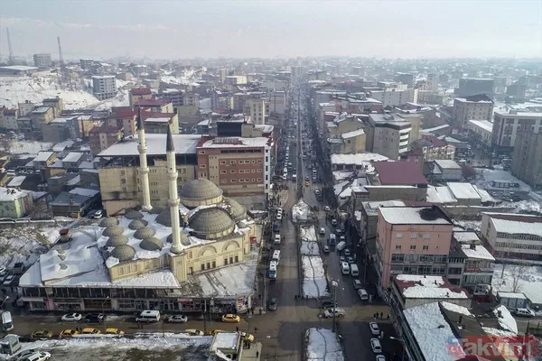 SON DAKİKA: PKK'yı HDP'yi rahatsız eden fotoğraf! Yüksekova'nın eski halinden eser yok - 6