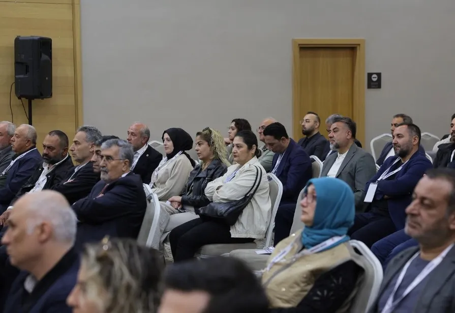 1778798976133.jpeg Turkuvaz Medya 'Şehrin Ekonomisi' programıyla Erzincan'ın yatırım haritasını çıkardı-4