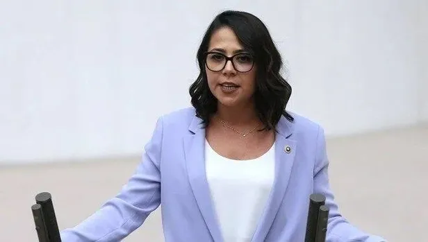 SON DAKİKA: CHP İstanbul Milletvekili Saliha Sera Kadıgil Sütlü partisinden istifa etti-4