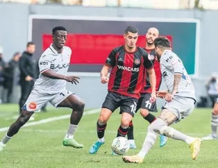 Başakşehir penaltılarla turladı