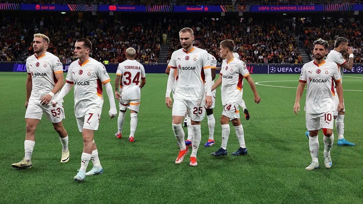 Galatasaray'da neşter! Tam 9 isim yolcu