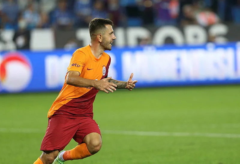 Galatasaray'da 8 ayrılık birden! - 20