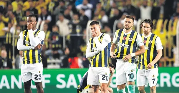 Fenerbahçe penaltılarla Olympiakos’a elendi! Taraftarını kahretti