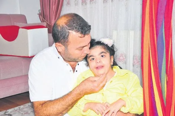 boylesi-ne-goruldu-ne-duyuldu-dunya-yildizi-cristiano-ronaldoya-99-kirbac-cezasi-1697236650113.jpeg Böylesi ne görüldü ne duyuldu! Dünya yıldızı Cristiano Ronaldo'ya 99 kırbaç cezası-4